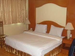 ยู ไท ทิป เกสท์เฮ้าส์ Hotel Phuket ภายนอก รูปภาพ